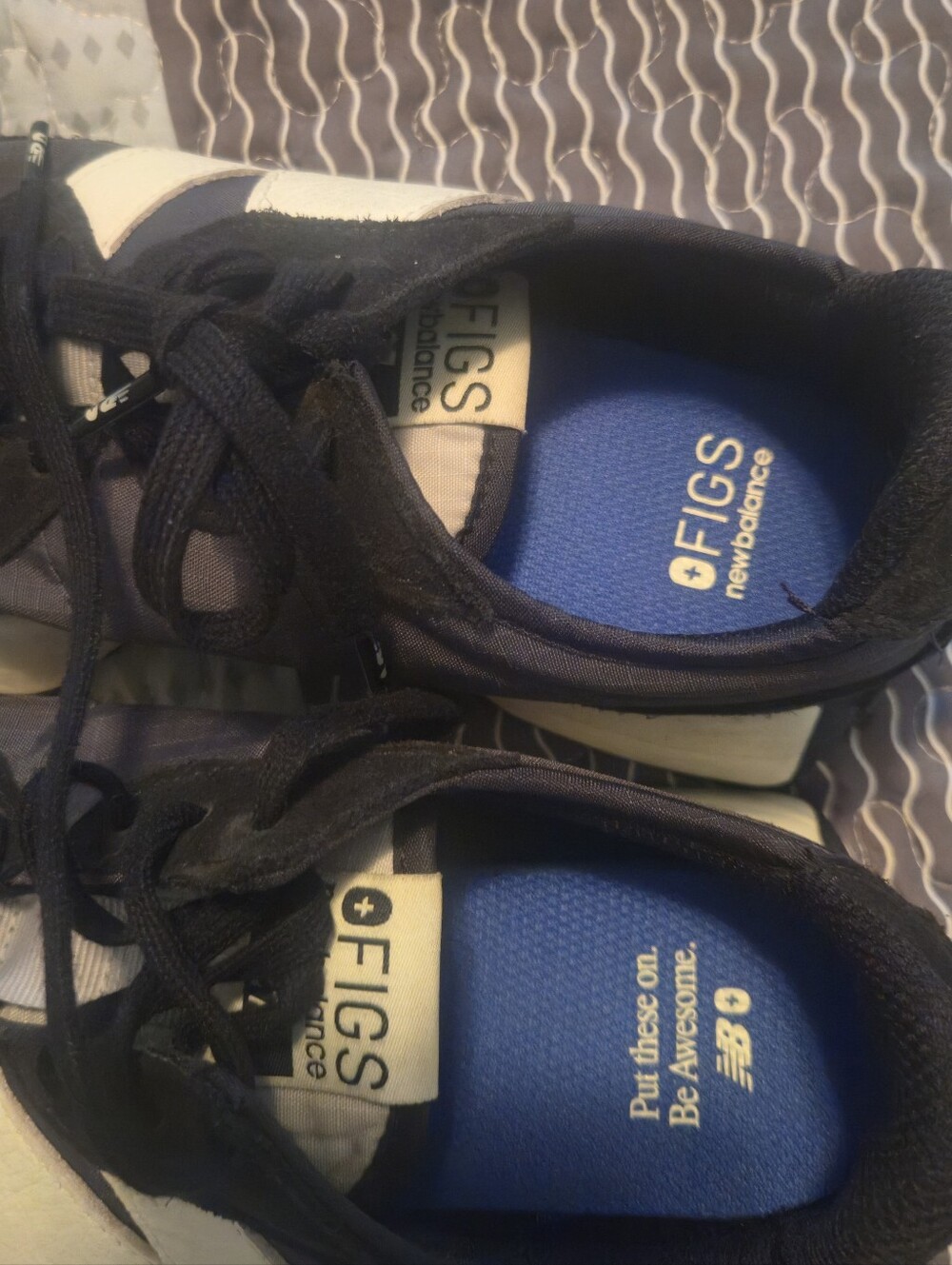 Figs New Balance 327-Black /White -8.5 Worn a few times -like new. No box. - Picture 13 of 16
